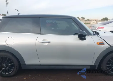 2015 Mini Hardtop Cooper z USA, uszkodzony, nr VIN WMWXM5C54FT938997